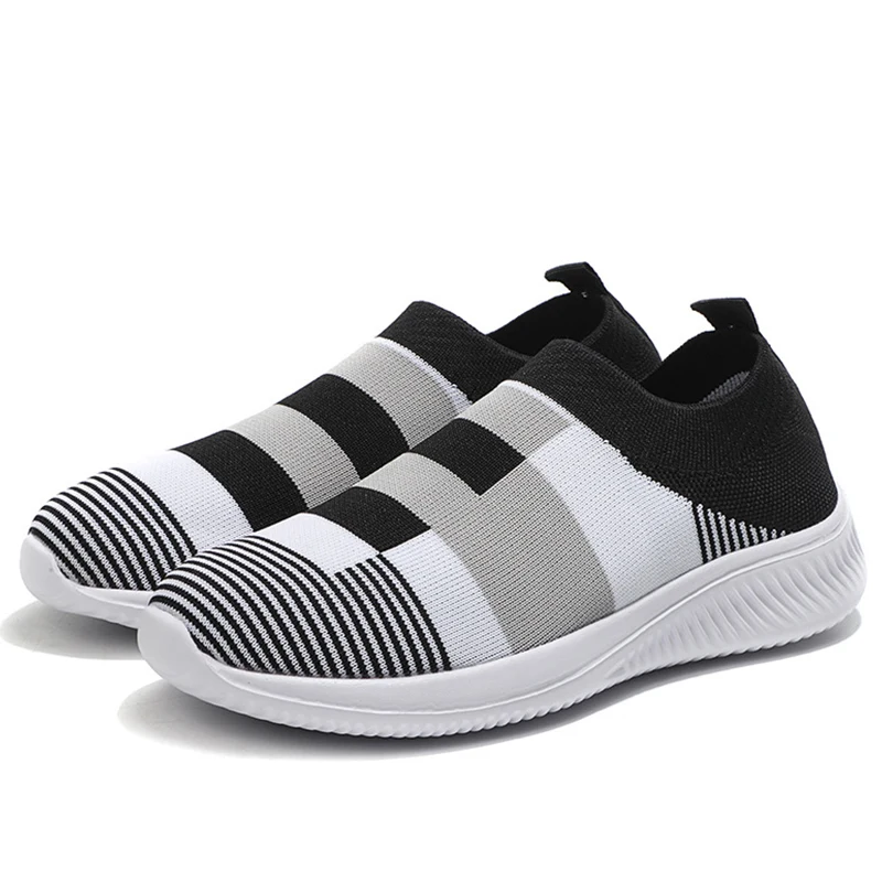 Sneaker da donna Colore misto Mesh Sneakers Scarpe da donna Casual Zapatillas De Mujer Calzature slip-on Scarpe piatte da donna vulcanizzate