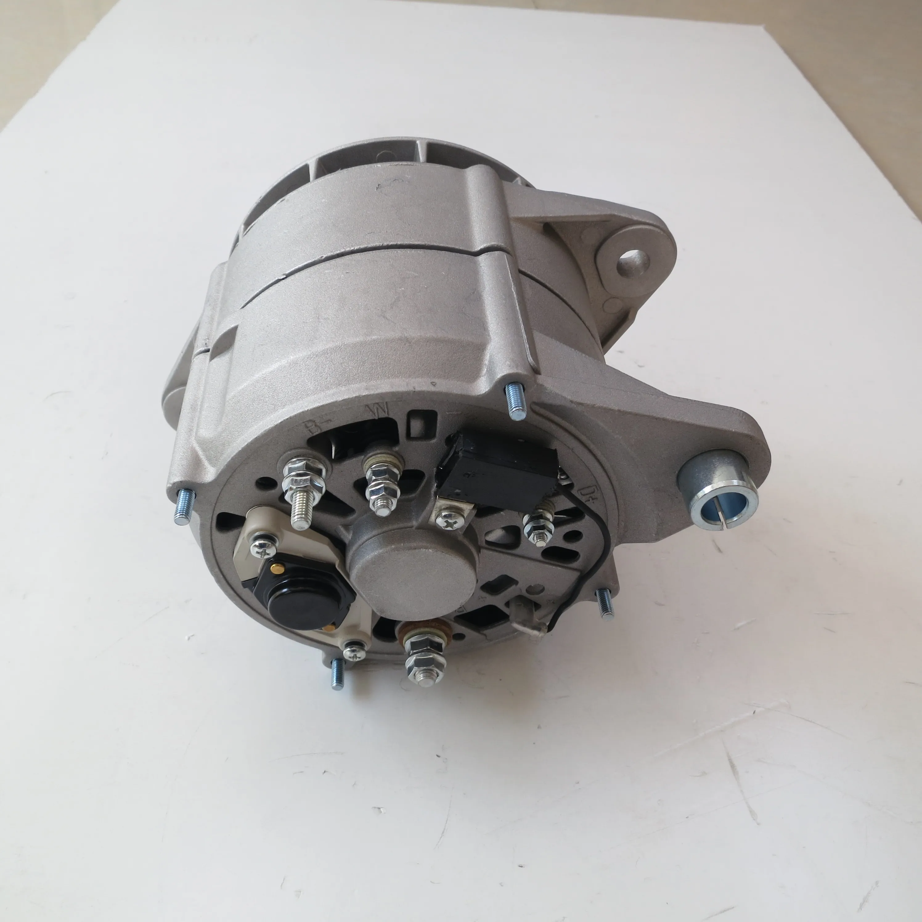 Werkseitiger Diesel-Engineegenerator-LKW-Generator 125849 A1