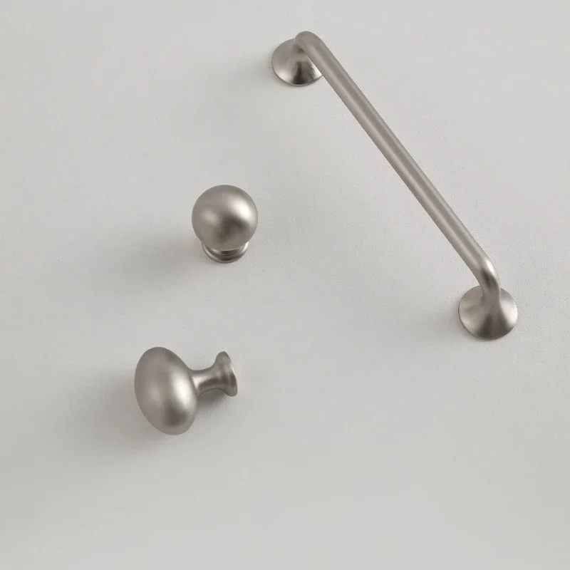 Nordische Küchen- und Schrankmöbelbeschläge, Kleine Einloch-Schubladenknöpfe, Gebürstete Metalltürgriffe, Schrankgriffe im französischen Stil – Detail 12