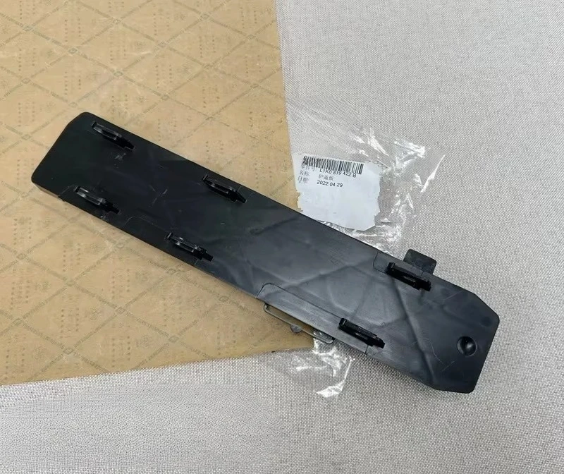 Air Conditioning Dust Pallen Cover Cap For Audi A3 S3 8P Q3 TT RSQ3 Skoda Octavia Superb Yeti 1K0819422B 1K0 819 422 B