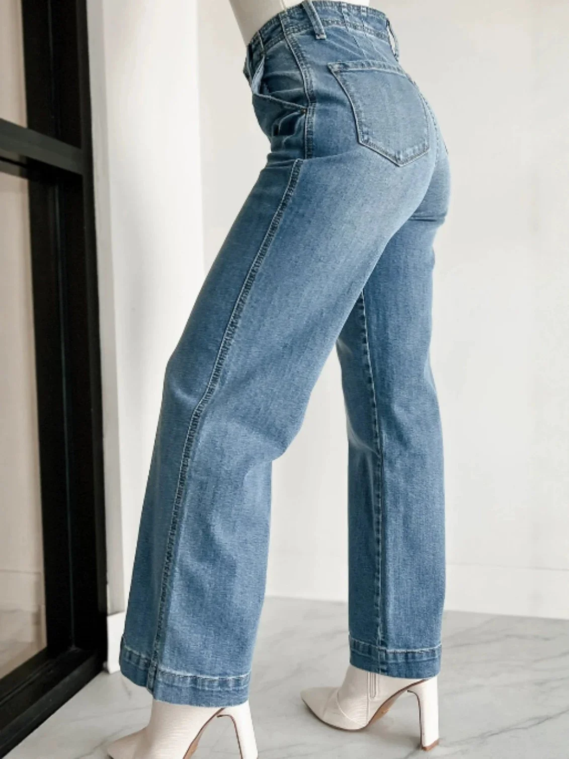Elegant Button Jeans Vintage Simple Versatile High Waist Wide Leg Long Denim Casual Pants Women 2026 Spring Autumn Trousers