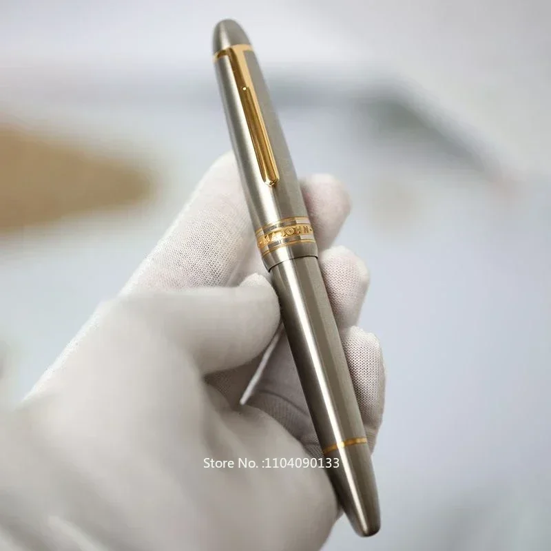 

Новая перьевая ручка MAJOHN из титанового сплава Ti-136 с поршневым механизмом, матовая, с противоскользящим покрытием, с узором под молоток, версия EF/F, для письма