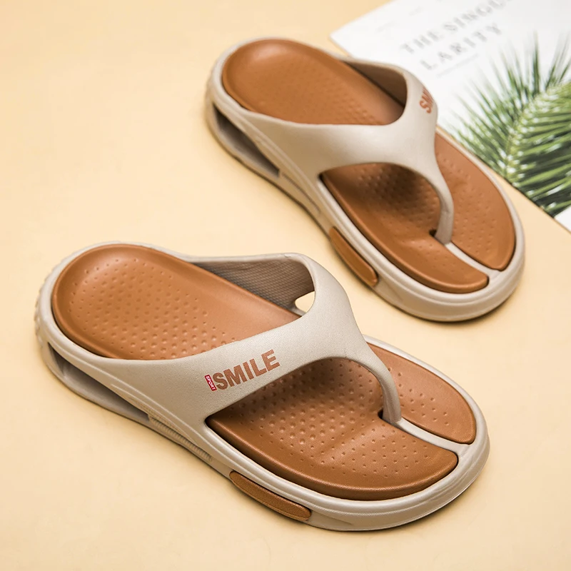 Summer Men's Flip Flops Outdoor Indoor Slippers Soft Comfortable Shoes Fashion Men Beach Sandals Non-slip Home Male Slippers view 3