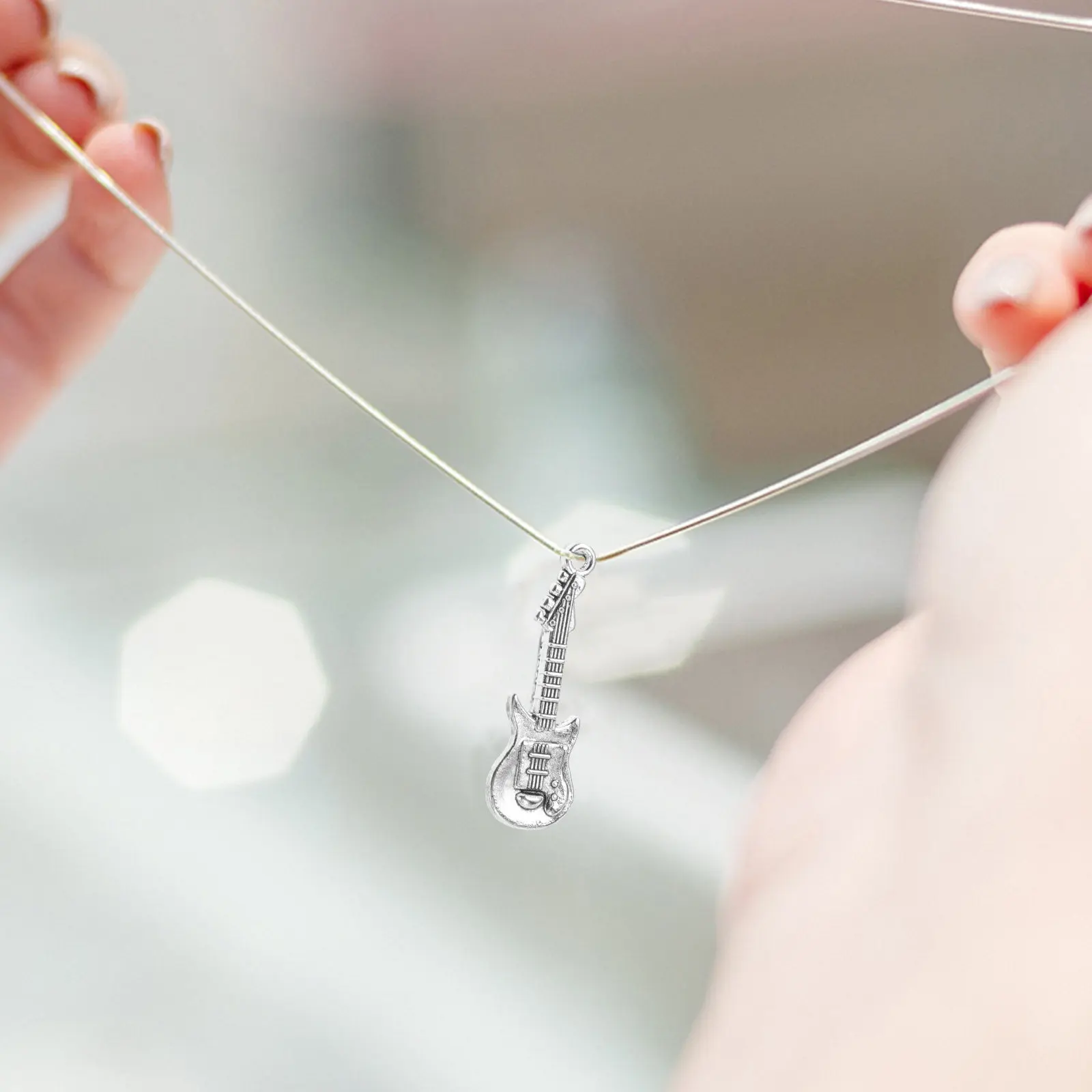 

20Pcs Vintage Alloy Guitar Pendants Silver DIY Jewelry Making Charms Necklace Bracelet Keychain Cosplay Accessories