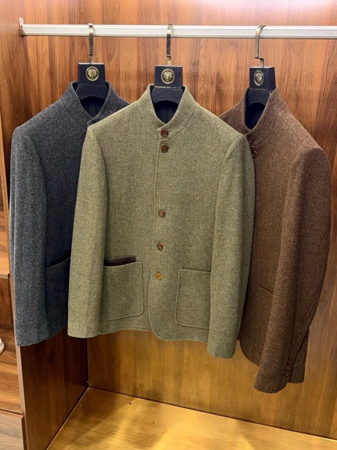 

Faionable Italian Sle Wool Camere Thiened Men's Jaet Stand Collar Busin Coat Autumn Winter New Arrival