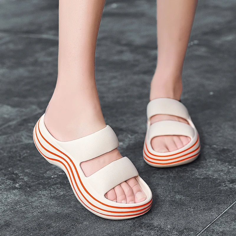 New Summer Women Beach Slippers Fashion Solid Color Sandals Outdoor Indoor Non Slip New Designer Ladies Slides Platform Shoes