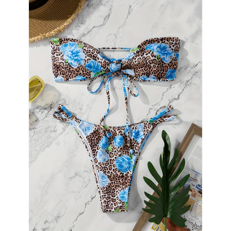

Summer Beach Women's Resort-Style Printed Polyester-Nylon Blend Halter Top Bikini Set with Front Tie Detail
