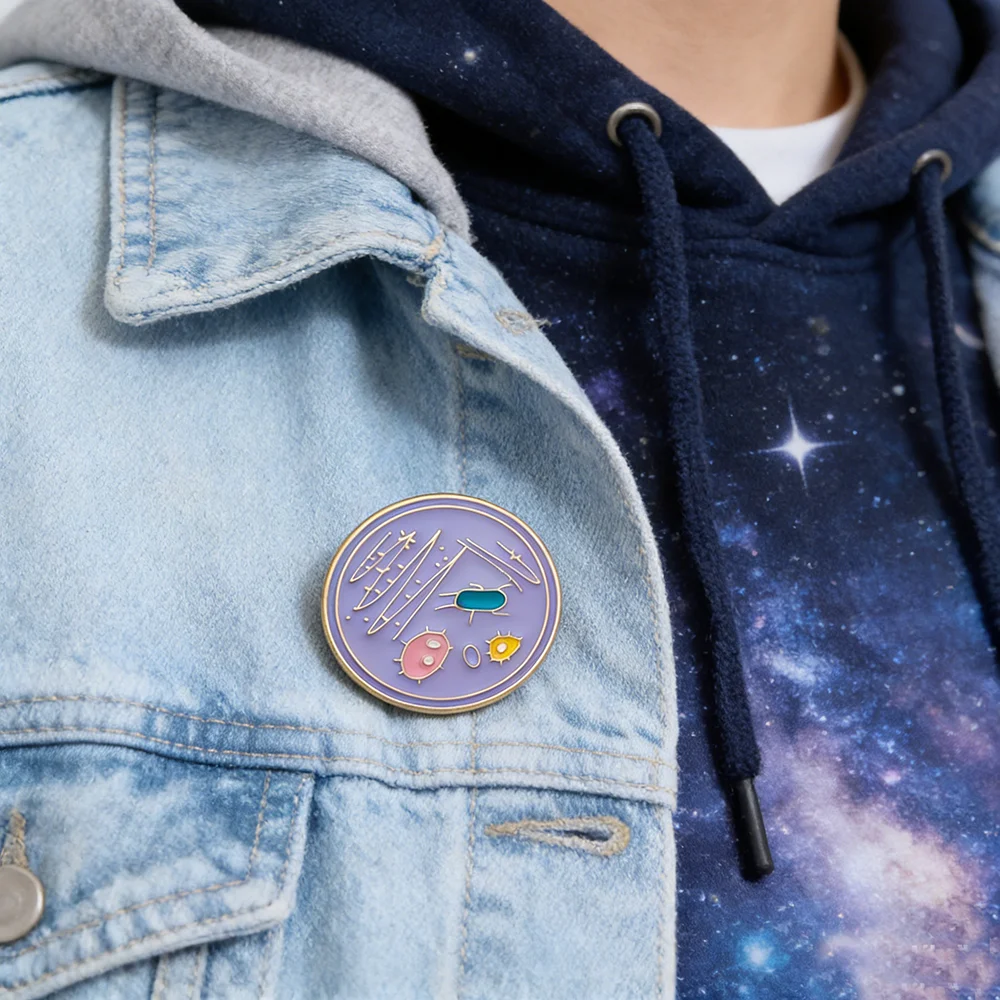 Harong New Petri Dish Enamel Pin Scientific Microbiology Laboratory Brooch Lapel Badge Bacteria Microbe Science Lab Gift