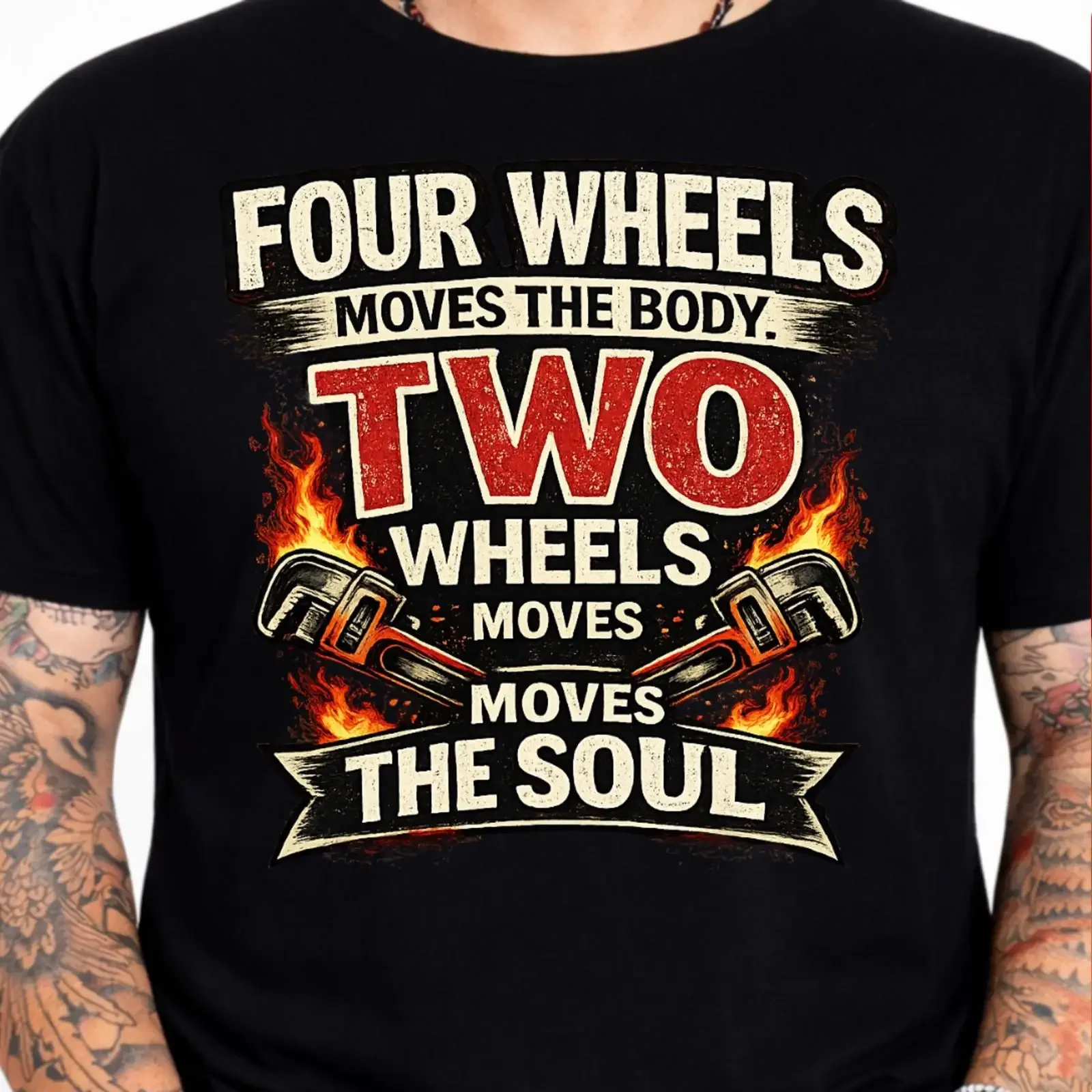 Four Wheels Body Two Soul Biker T Shirt Motorrad Zitat Grafik vintage Washed Versatile Casual fashion Breathable homme graphic