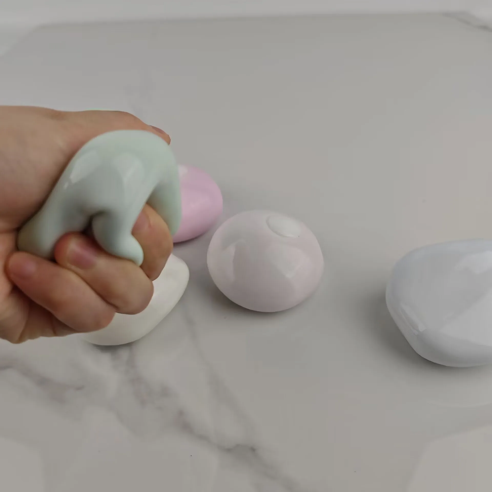 Palla da pizzicare la pelle di ghiaccio giocattolo di decompressione, giocattolo creativo portatile per alleviare la pressione, per bambini e adulti per alleviare lo stress