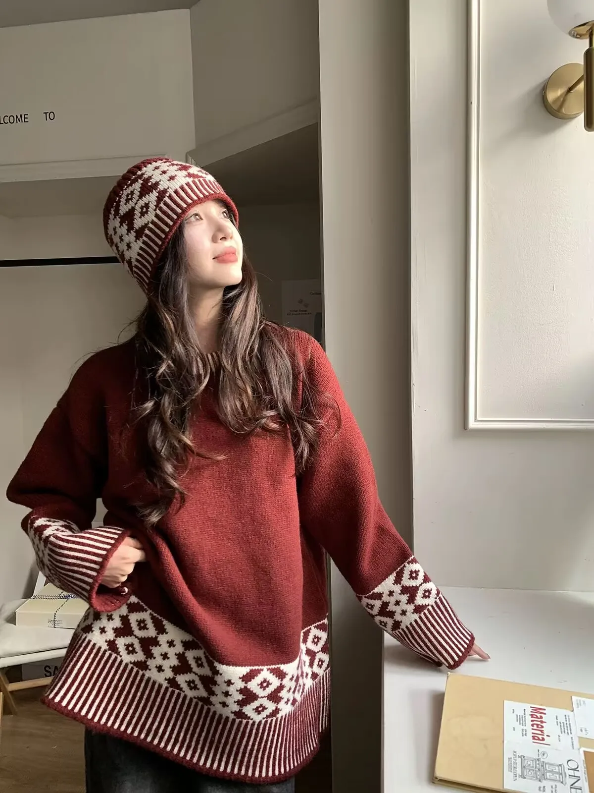 Blouse And Hat Trend Sweater Casual Female Autumn Winter Woman Loose O-neck Striped Geometric Charming Thicken Eye-catching