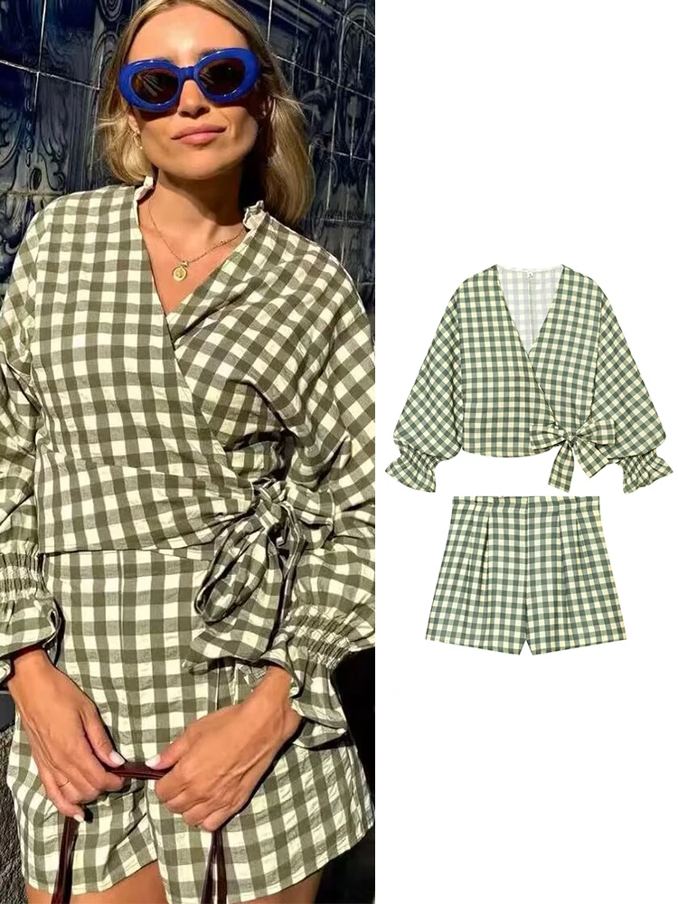 TFMLN Damen-Set mit V-Ausschnitt, langen Ärmeln und Mini-Shorts mit hoher Taille, zweiteiliges Set, lässiger Blusenanzug mit Vintage-Karo-Print und Fliege