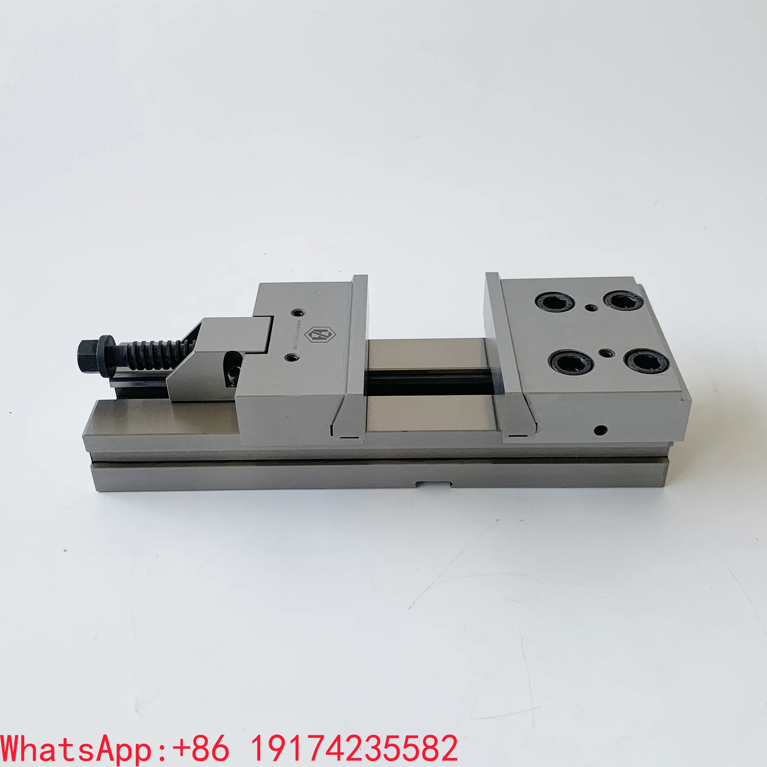 200C Powerful Factory Consistent Accuracy Rigidity 100 200 300 150 Precision Modular Vises High Parallelism 0.005mm