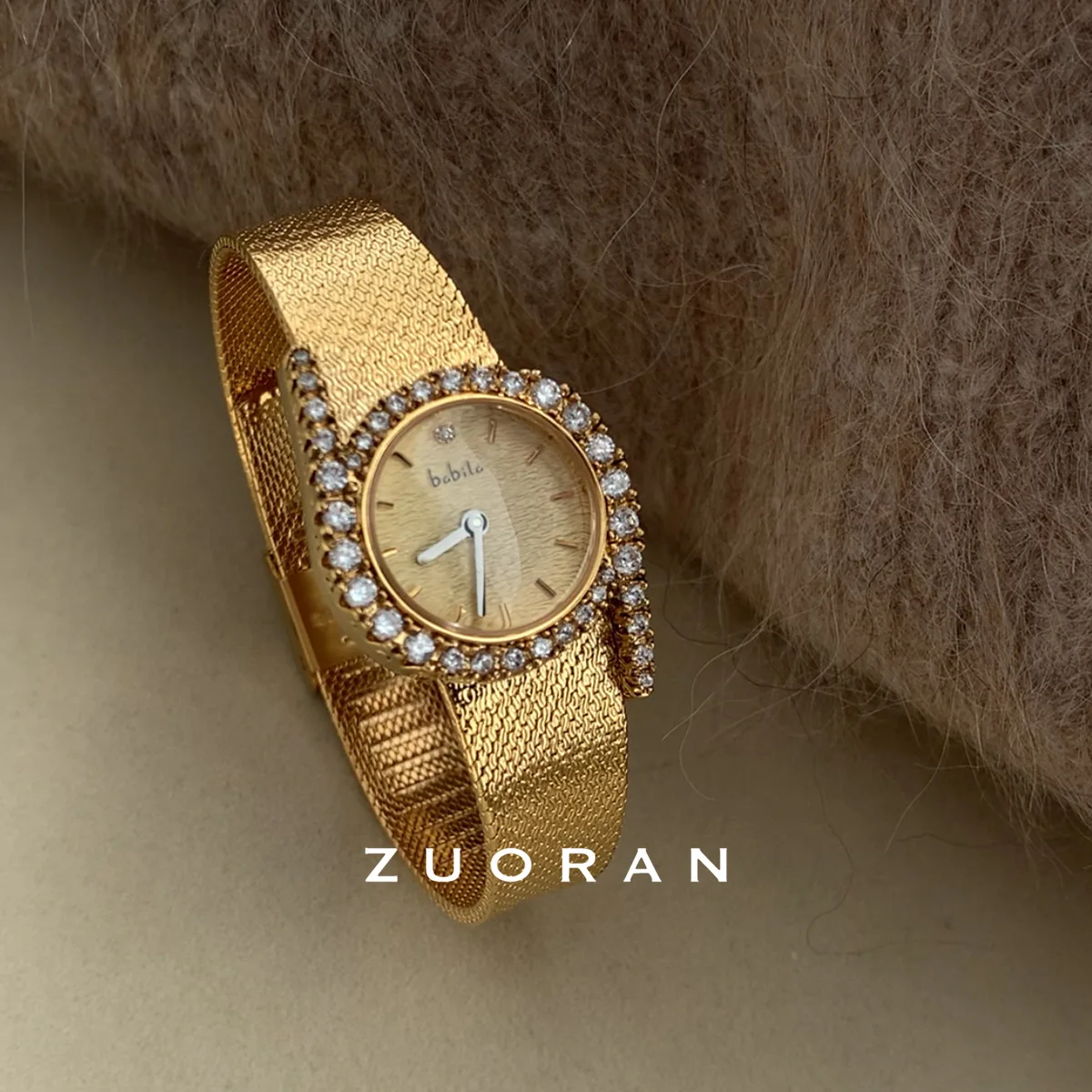 

Retro-chic, sophisticated, and elegant women's watch; exquisite and luxurious stainless steel women's wristwatch.