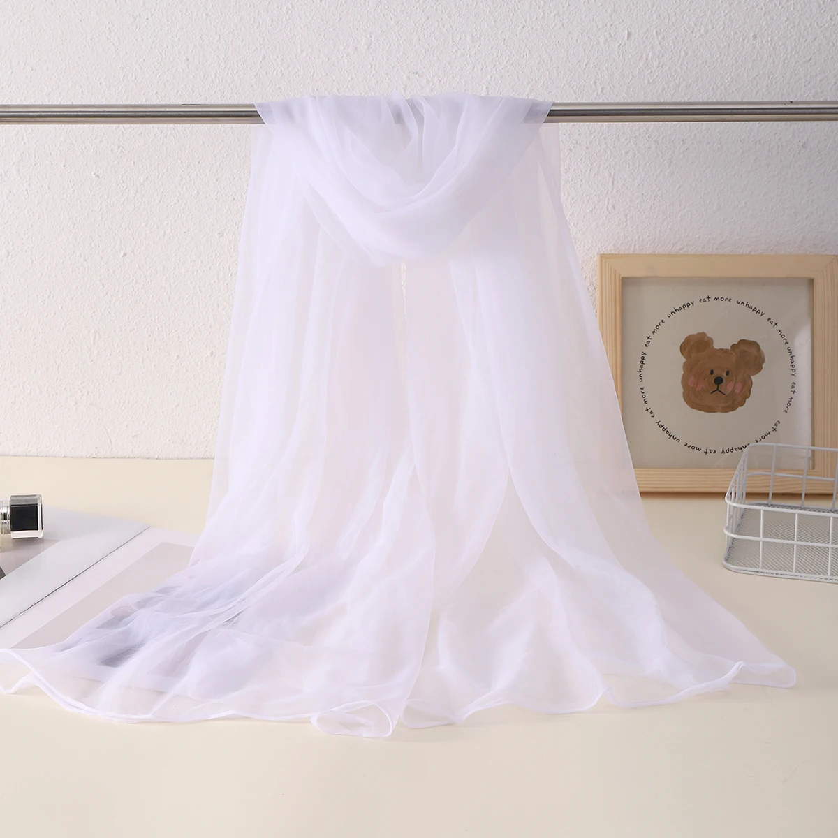 100% Nylon Breathable Tulle Fabric White Chiffon Soft Tulle Fabric for DIY Tutu Skirt and Party Decorations