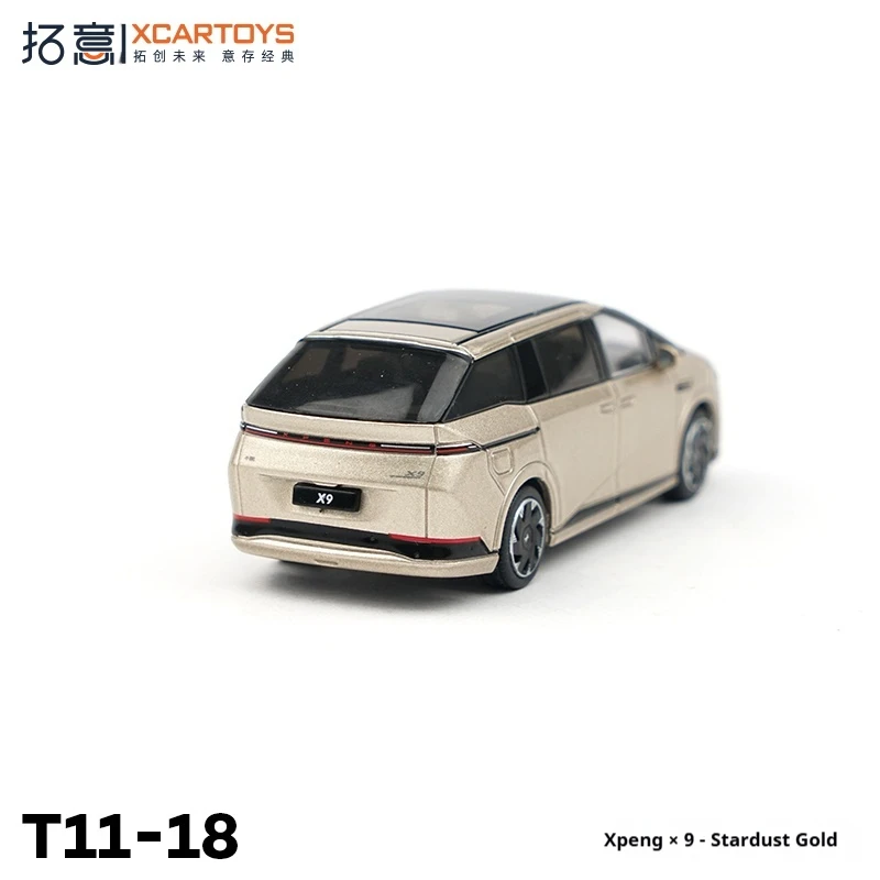 XCARTOYS Model Samochodu ze Stopu Metali w Skali 1/64, Złoty Starburst, Model Pojazdu Kolekcjonerskiego, Bez Sterowania Radiowego