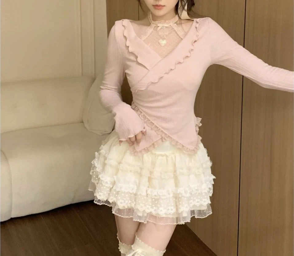 Atasan Potong Lengan Panjang Elegan Ruffle Renda Pas Ramping Seksi Manis Rok Kue Solid Desain Chic Set 2 Potong Fashion Manis