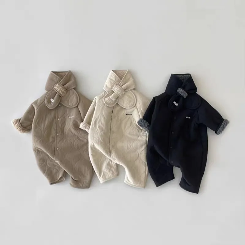 Autumn and winter new baby retro fashion plush thickened warm crawling suit jumpsuit baby autumn and winter outdoor clothes