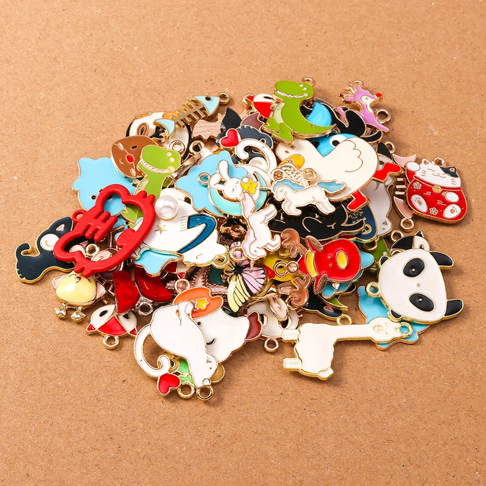 10 pçs mistura aleatória animal dinossauro panda gato pato encantos pingentes para fazer jóias colar brincos pulseira diy acessórios