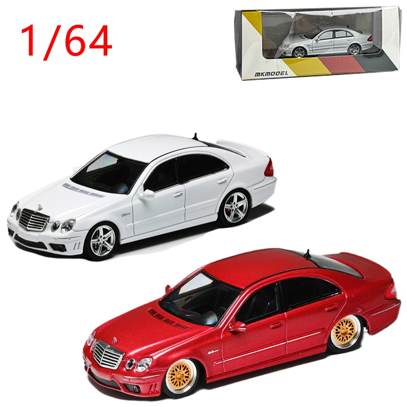 

Diecast 1/64 Size Mercedes Benz Model Car Benz E63 W211 Alloy Car Model Toys for Boys Collection Display Hobby Original Box