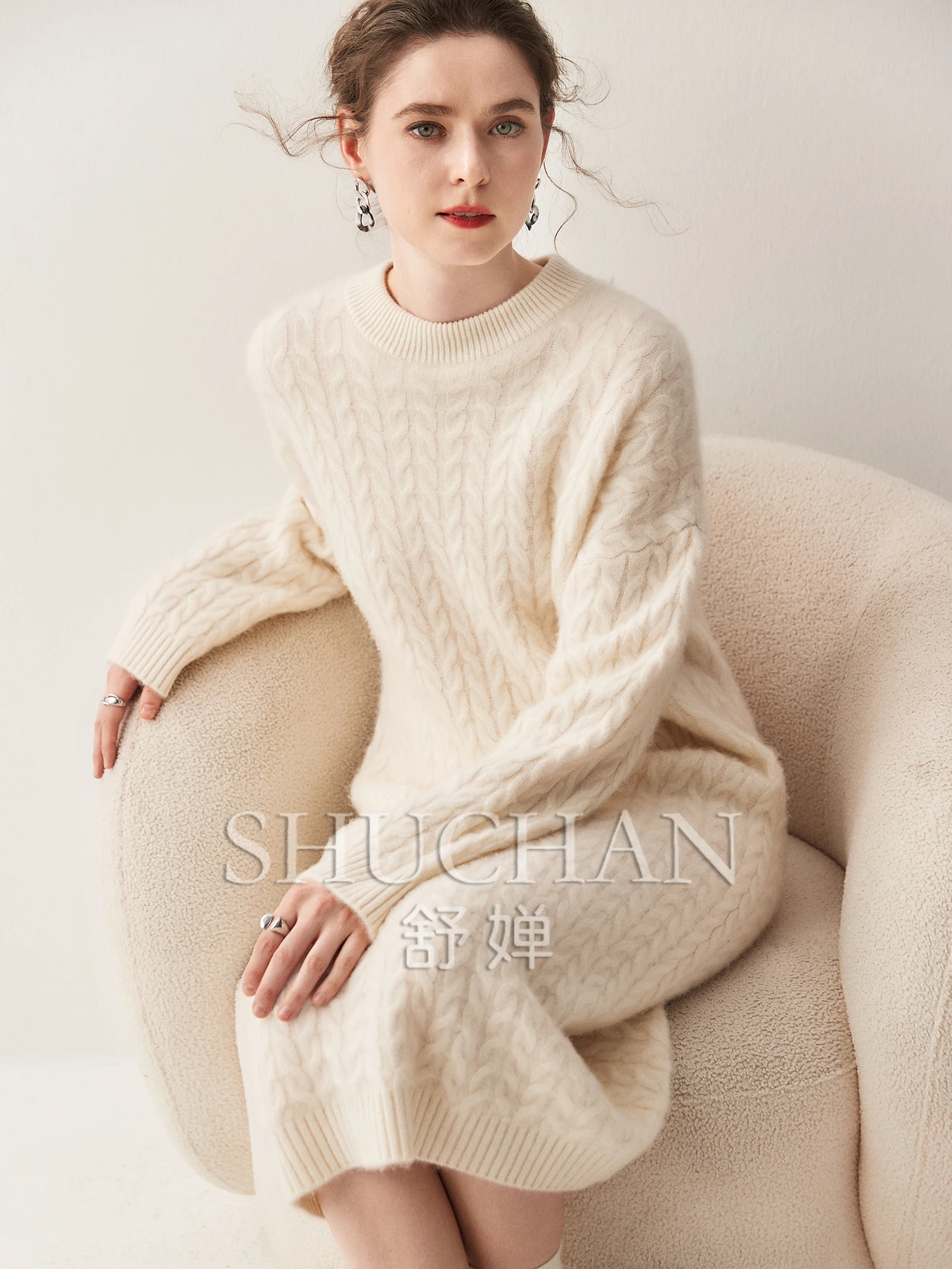 

Lazy loose long wool cashmere shirt women's twist thickened sweater 2025 autumn and winter crew neck knitted dress