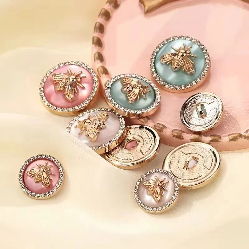 6 Pieces Fashion Diamond Metal Bee Buttons Women\'s Coat Sweater Dress Shirt Decorative Button Exquisite Handmade Sewing Buttons