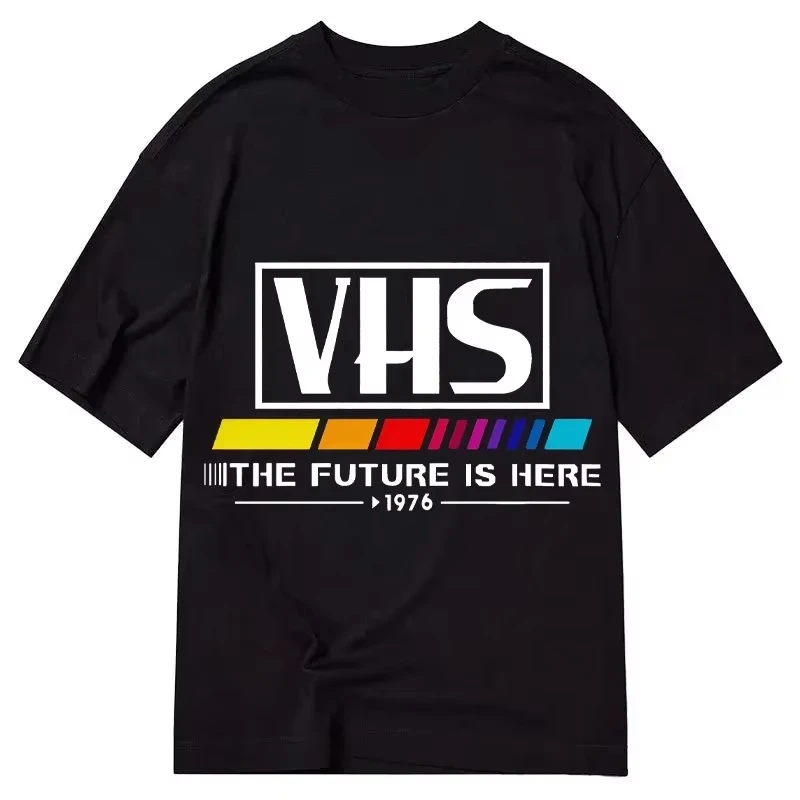 2026-novo-o-futuro-e-aqui-impresso-retro-algodao-camiseta-para-homem-e-mulher-moda-camisa-de-manga-curta-colecao-primavera-verao