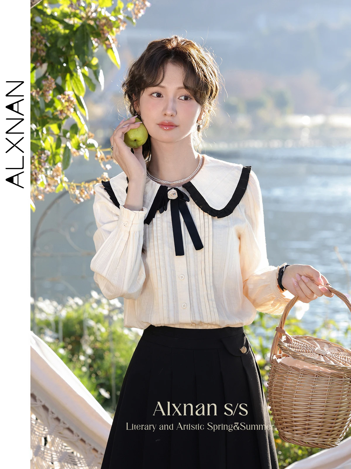 

ALXNAN Women's Button Up Blouse 2024 Spring Summer New Long Sleeve French Peter Pan Collar Shirt Woman Patchwork Tops L33607