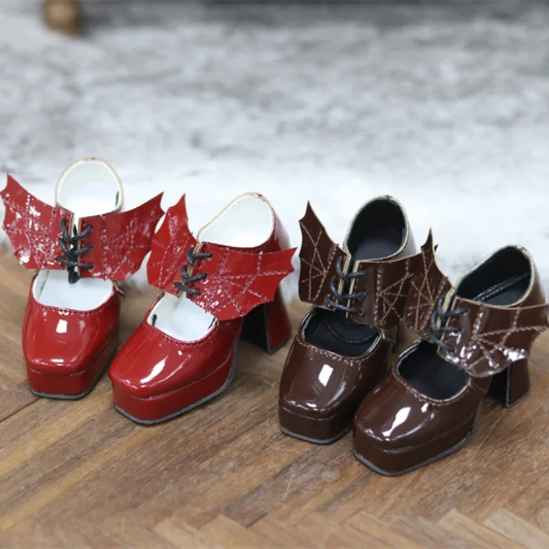 

BJD Doll Shoes 1/3 SD16/GR/ DD Toys Elegant Girls Square Toe Single Buckle Wings Glossy Leather Red High Heels Doll Accessories