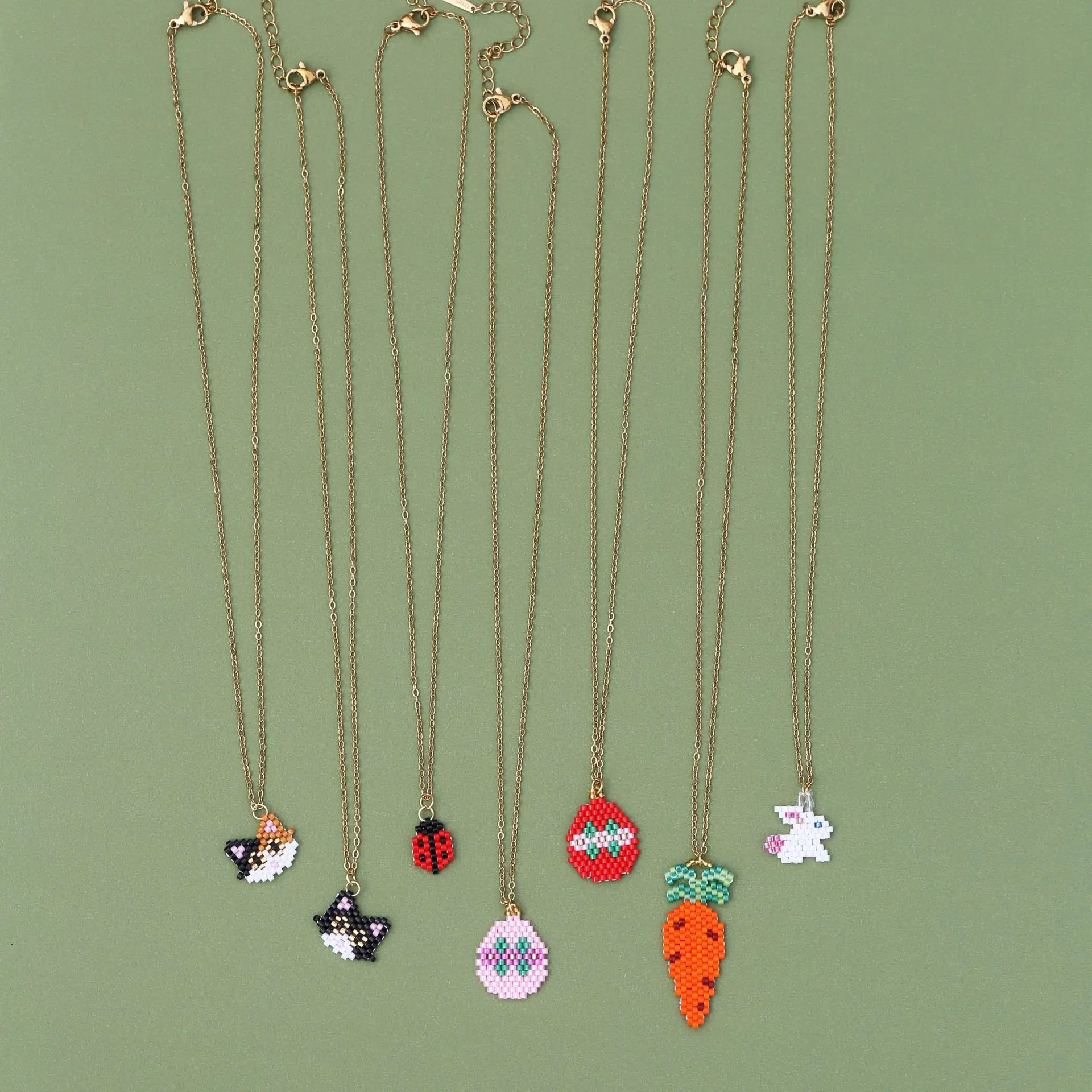 ZGMXR Rice bead necklace Pendant Flower Rabbit Carrot Hand-woven Adjustable Woman Bohemia Simple Fashion Beaded necklace