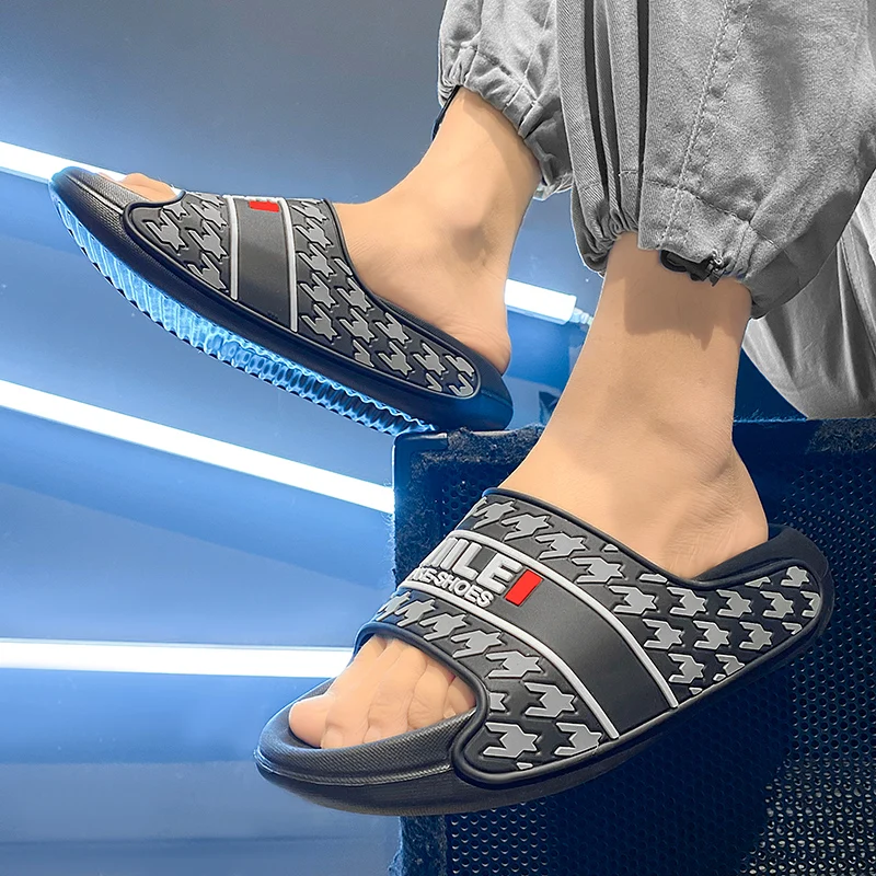 Summer Men Slippers Non-Slip Sandals Thick Soft Platform House Shoes Indoor Outdoor Shower Bathroom Slippers Beach Casual Shoes