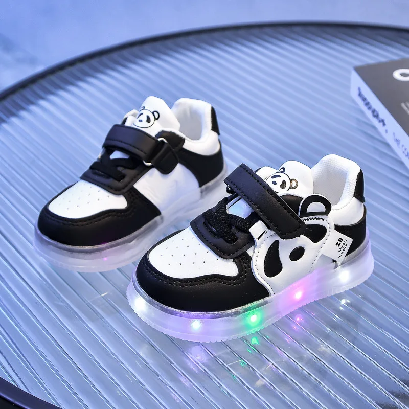 LED Lights Kids Sneakers Cute Cartoon Boys Skate Shoes Fashion Soft Sole Luminous Girls\' Shoes Comfortable Children Casual Shoes