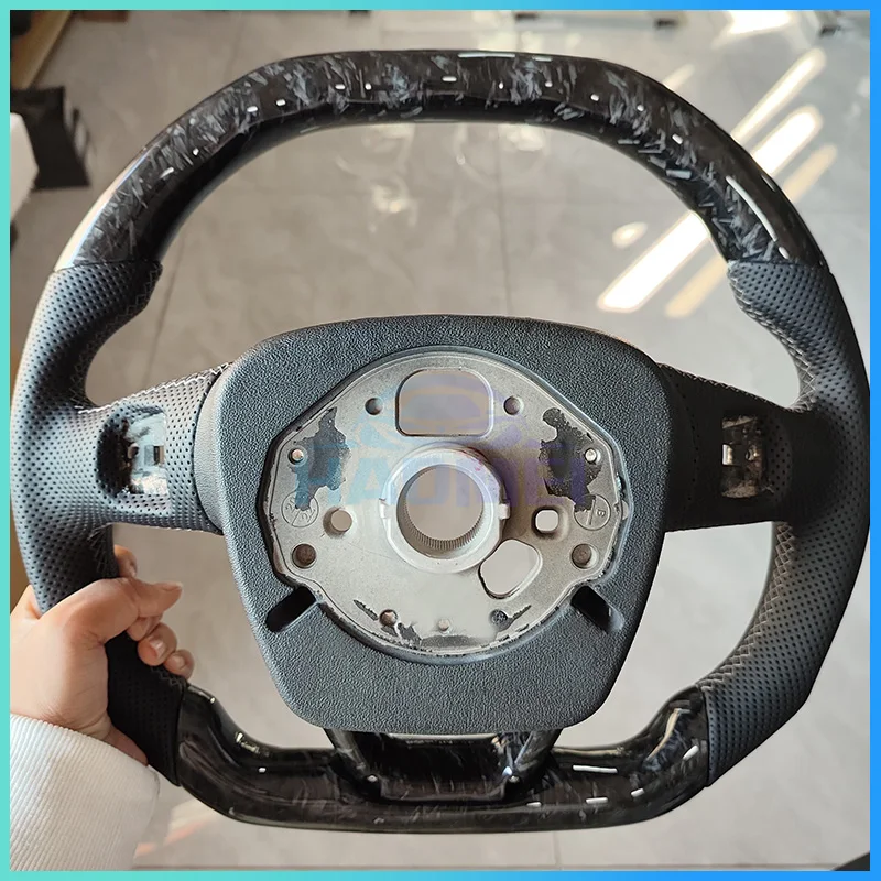 Forged Carbon Steering Wheel Suitable For Audi Q5, SQ5, Q7 And Other Models, Can Be Equipped With Shift Paddles And Buttons