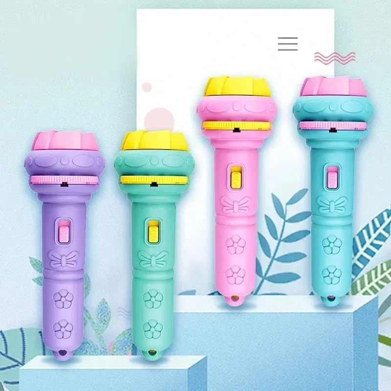 ~懐中電灯プロジェクタートーチランプおもちゃかわいい漫画創造性おもちゃトーチランプ懐中電灯プロジェクターおもちゃ赤ちゃんの睡眠物語の本