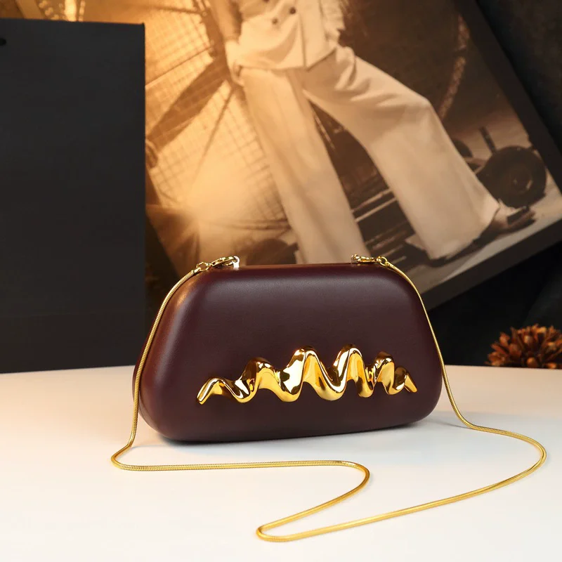 

Spring/Summer New PU Wave Metal Banquet Handbag Banquet Dress Versatile Single Shoulder Cross Shoulder Chain Handbag for Women