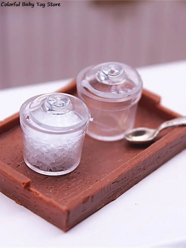 2Pcs 1:12 Dollhouse Miniature Glass Sugar Bottles Spice Seasoning Jar with Cover Model Kitchen Decor Toy