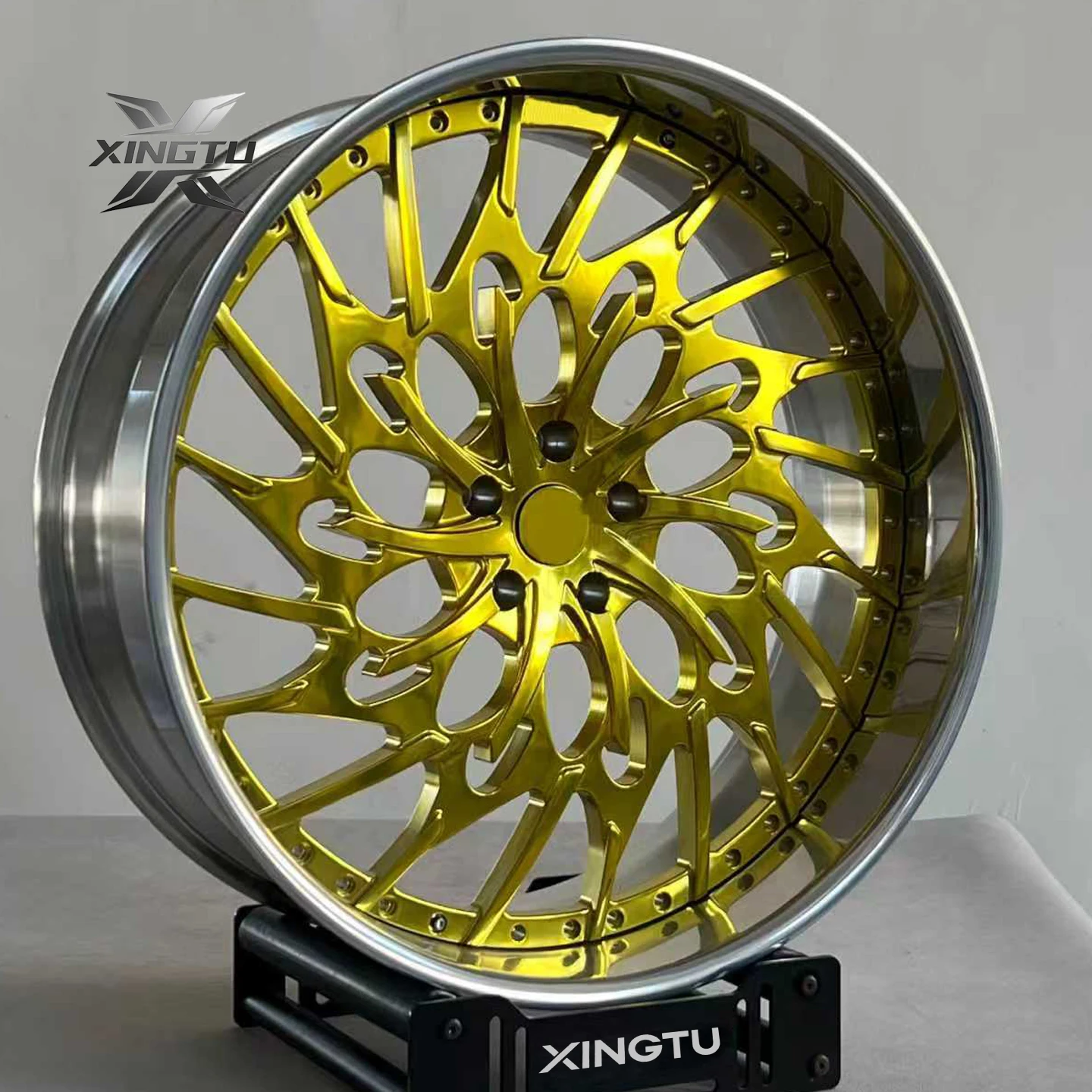 

Hot-selling Custom Luxury 2 Piece Forged Alloy Wheels 24 26 Inch Gold Chrome Truck Wheel for chevy C10 Cutlass Impala Monte
