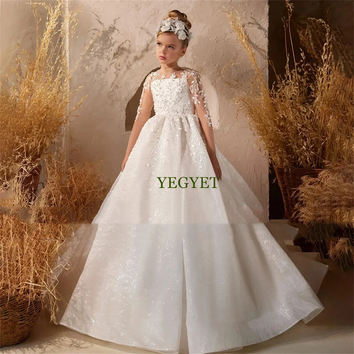 

First Communion Fluffy Wedding Flower Girl Dresses Applique Party Dresses Girl Ball Gown Age 2-16 years Sheer Neck Lace Up