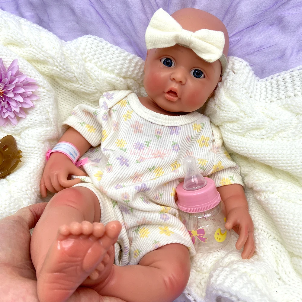 

Lifelike Silicone Reborn Baby Girl 42cm Full Soft Body Open Mouth Realistic Weighted Real-Feel Newborn Doll for Expectant Mother