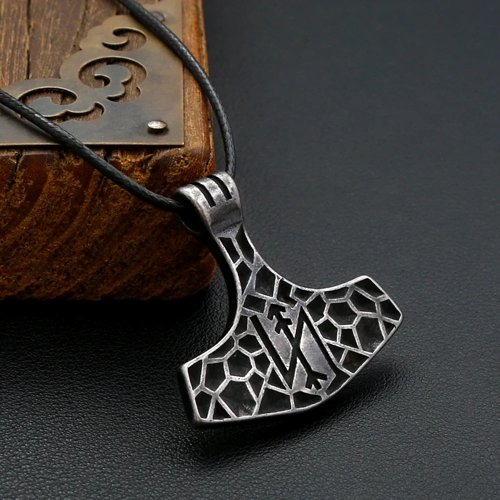 Retro Viking Thor Hammer Pendant Necklace Stainless Steel Crack Design Rune Amulet For Men Women Norse Mythology Fashion Jewelry