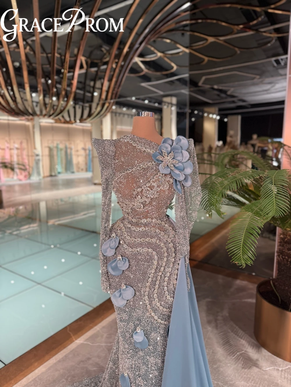 ชุดราตรีสีฟ้าคริสตัลหรูหรา ประดับดอกไม้ 3 มิติ ทรงตรง สำหรับงานแต่งงาน งานเลี้ยง ออกแบบได้ตามต้องการ ชุดราตรีงานพรอมสุดอลังการ