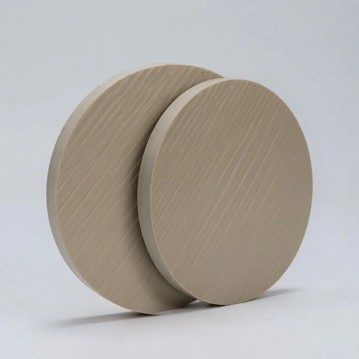PEEK Disc Polyetheretherketone Round Plate High Temperature Resistant Engineering Plastic Sheet 2-30mm Thickness