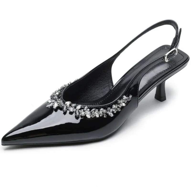 

Новинка 2025, стильные женские сандалии с острым носком, пряжкой и ремешком, женские туфли-лодочки со сверкающими бриллиантами, вечерние, свадебные, универсальные туфли Madam на высоком каблуке