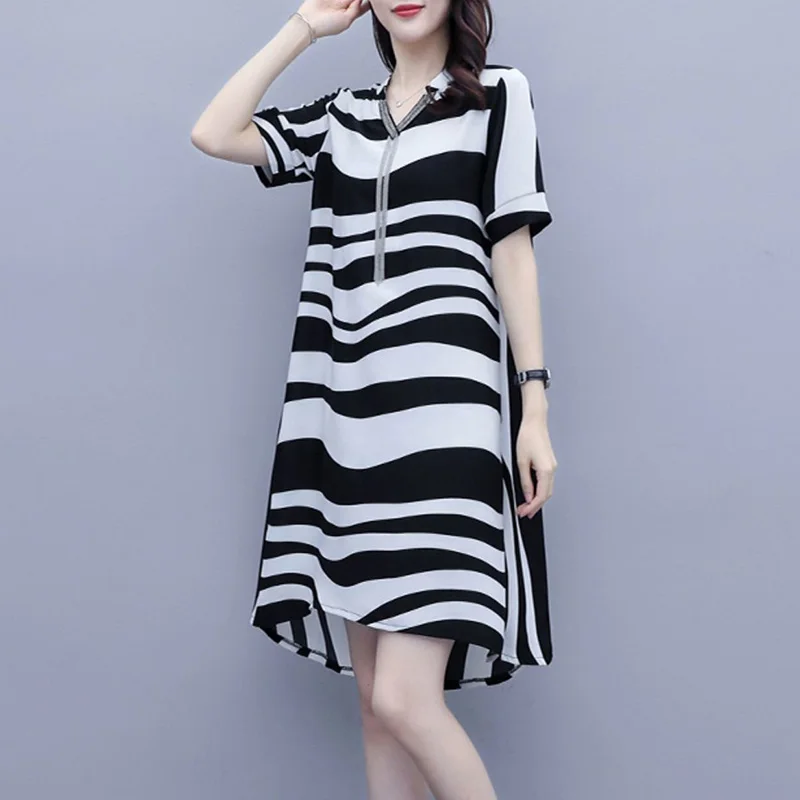 

Fashion V-Neck Spliced Loose Beading Tassel Striped Mini Dress Women's Clothing 2024 Summer New Oversized Irregular Casual Dress