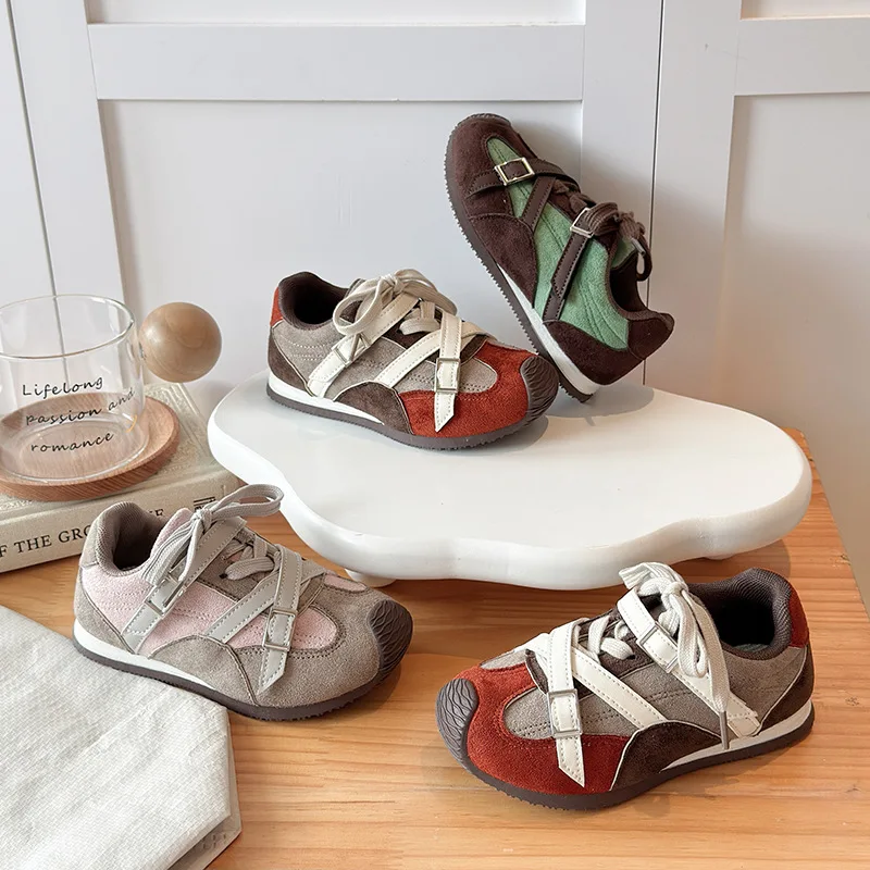 Autumn New Niche Retro Color Matching Moral Training Shoes Women's Not Tired Feet Casual Shoes Joker Internal High Sneakers.