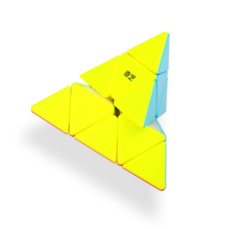 Qiyi พีระมิด Cube Anti Stress Cubo Magico 3 × 3 Speedcubeк рук IQ เกมของเล่นเด็ก Kinder ของเล่นเกม Y เกม