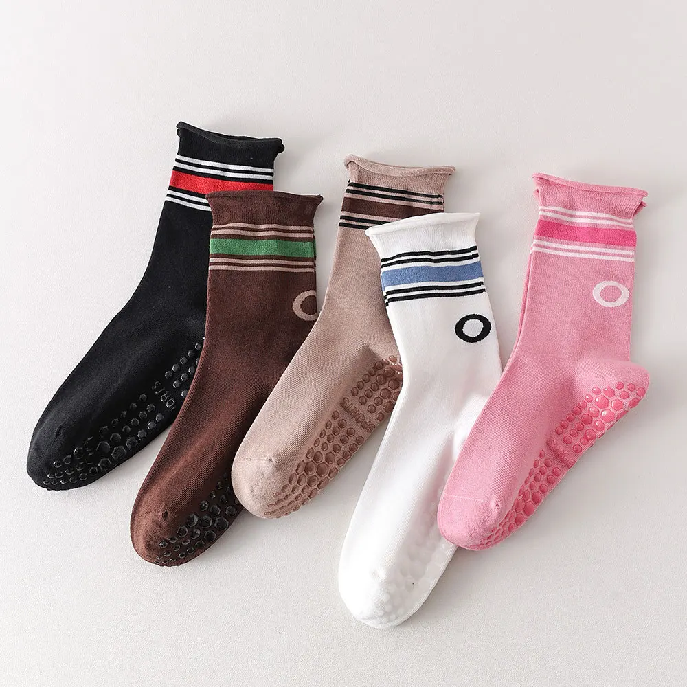 

Women's Sports Long Socks Casual Striped Indoor Floor Pilates Yoga Socks Non-slip Silicone Gym Fitness Workout Middle Tube Socks