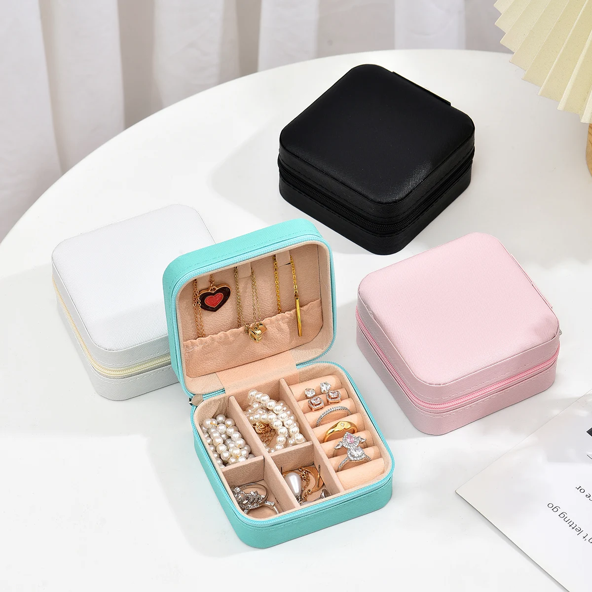 1PC, Jewelry Storage Box, Material: Main Plastic + Leather + Flannel, Color Divided Into: Black, White, Pink, Blue.