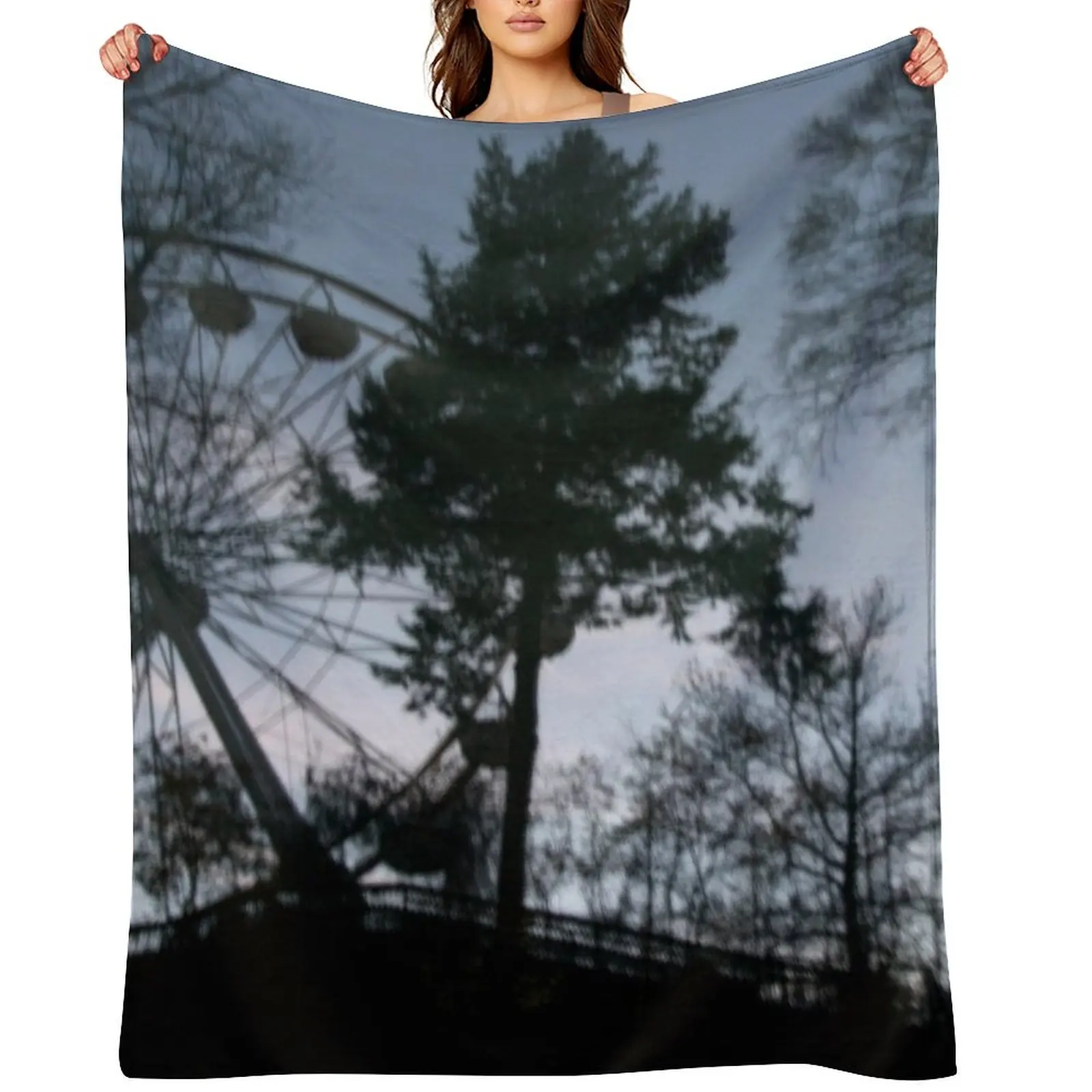 

Erie Amusement - Ferris Wheel Throw Blanket Soft Plaid Soft For Sofa Thin Summer Blankets