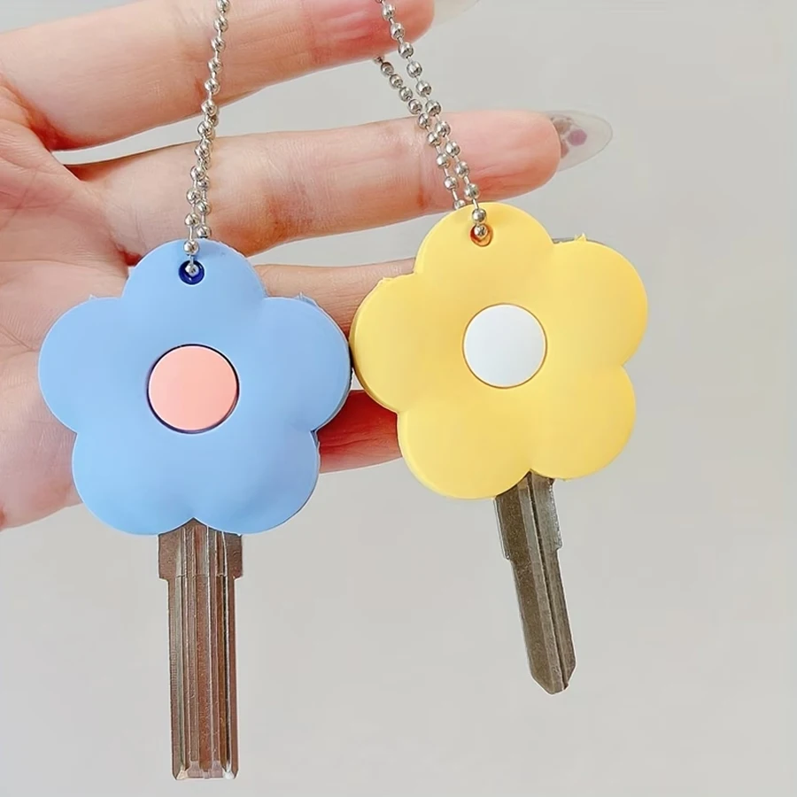 2-Piece Set of Cute Cartoon Flower Key Caps, Flexible Key Covers, Key Identification Stickers, Easy to Identify Door Key Tags, Colors Are Random